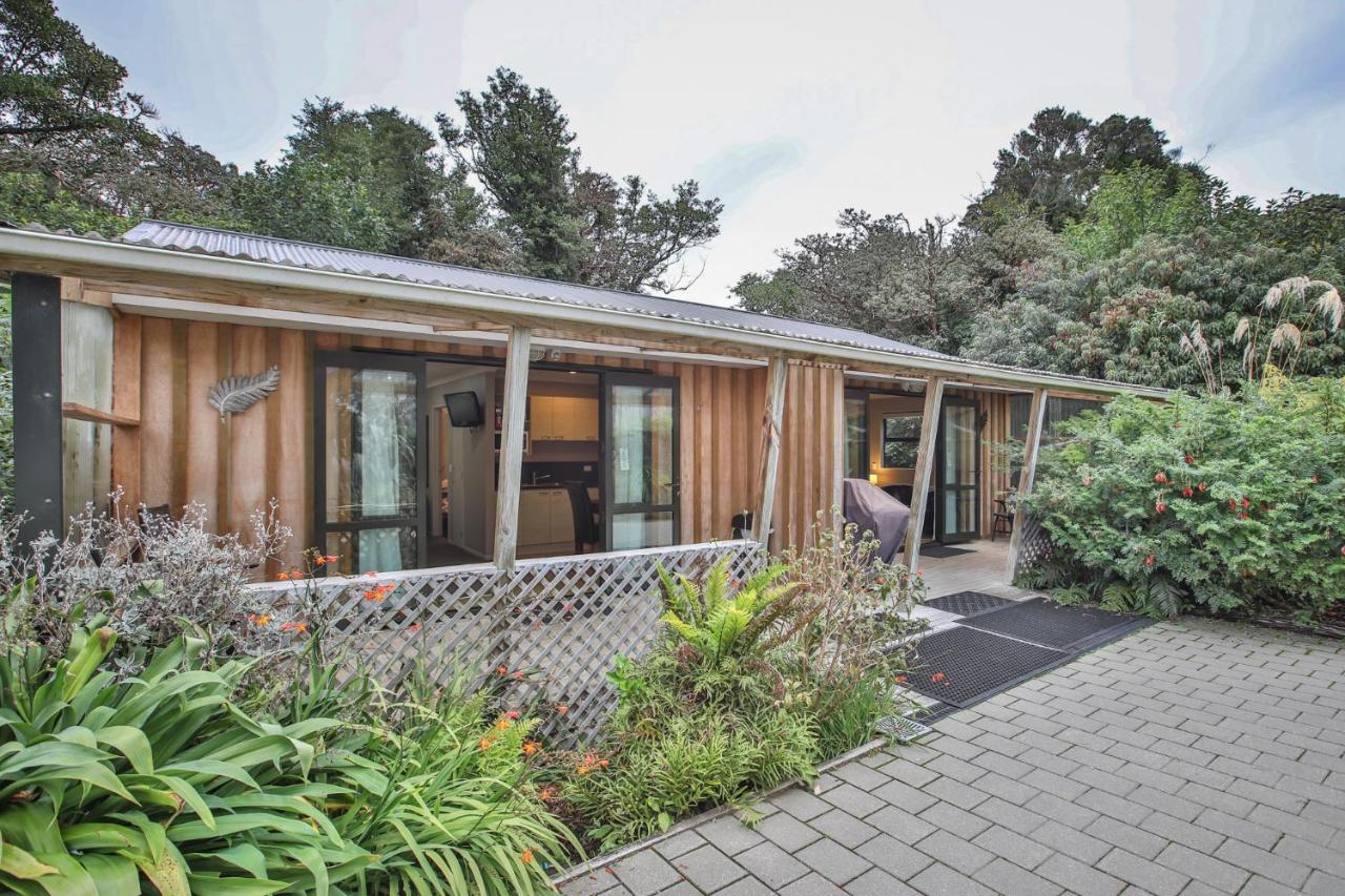 هاف مون باي Kaka Retreat Motel, Stewart Island المظهر الخارجي الصورة